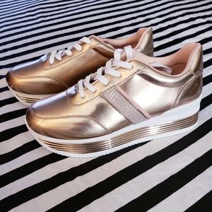 Lucky Star Rose Gold 90s Style Platforms Size 9